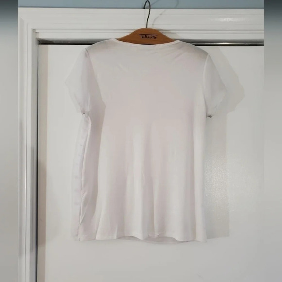 New York & Company White Short Sleeve Scoop Neck XSmall Blouse - Picture 2 of 10